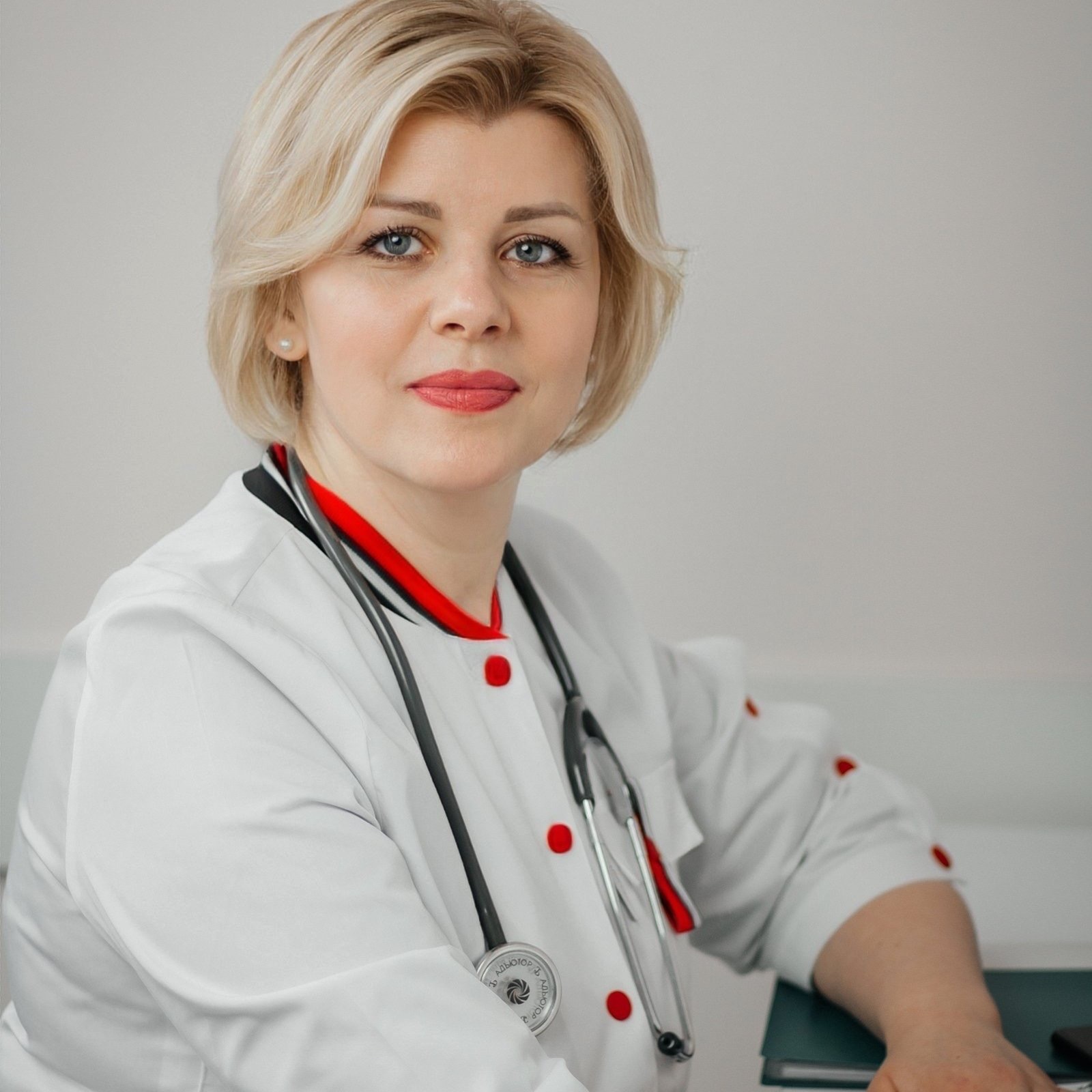 фото сотрудника